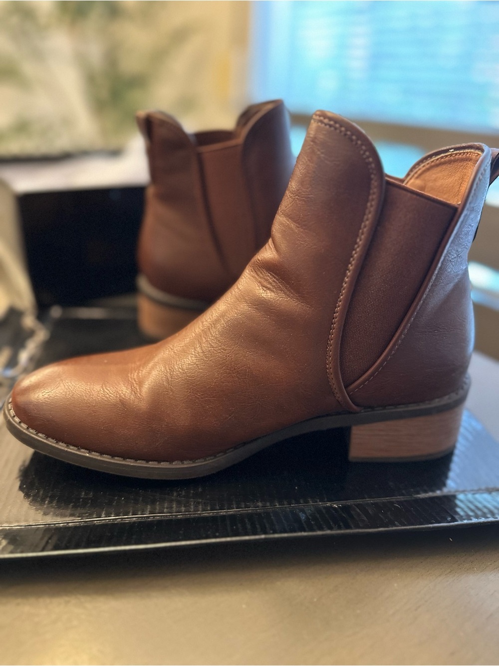 Classic Brown Leather Chelsea Ankle Boots - Women